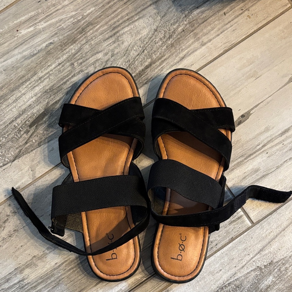 (3/$20) b.o.c. Black and Tan Strappy Flat Sandals